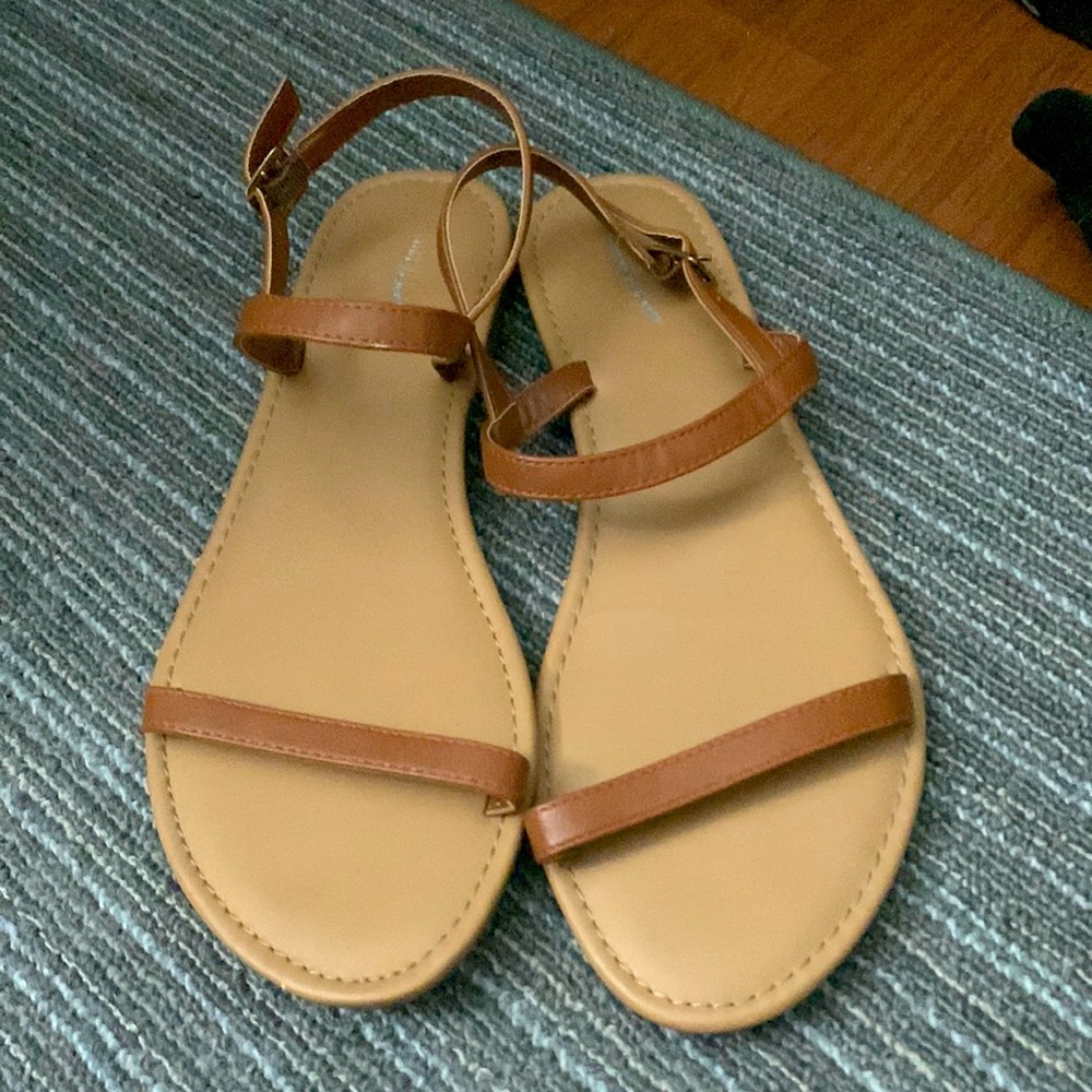 Brown sandals - Picture 1 of 1